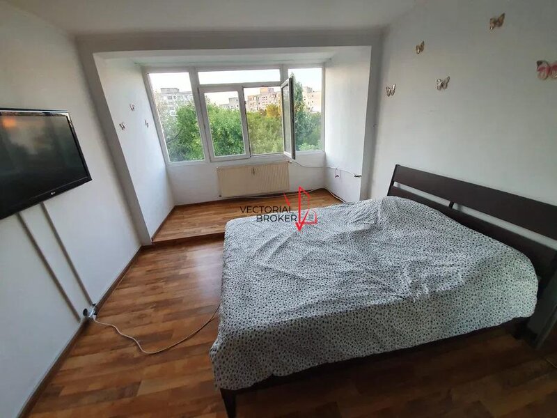 Titan Piata Minis Apartament 3 camere decomandat
